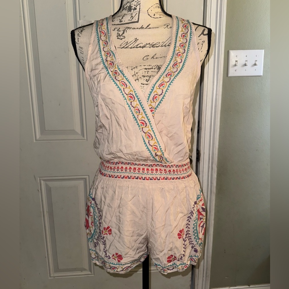 Flying Tomato Festival Season Aztec Print Romper Size Medium EUC